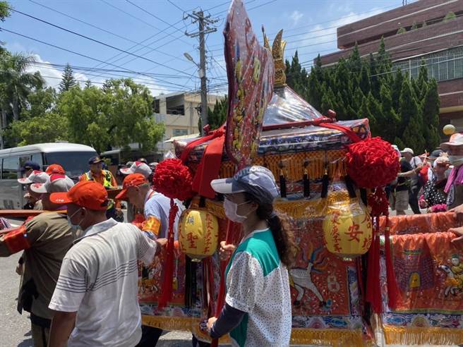 大甲镇澜宫30日晚上强调，妈祖出城前神轿班绝对超过2／3成员会打完第3剂，希望外界不要刻意抹黑造谣。（大甲镇澜宫提供）