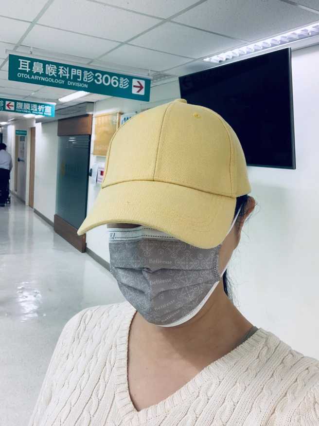 利菁目前因聲帶受傷而不能說話。（圖／FB@利菁）