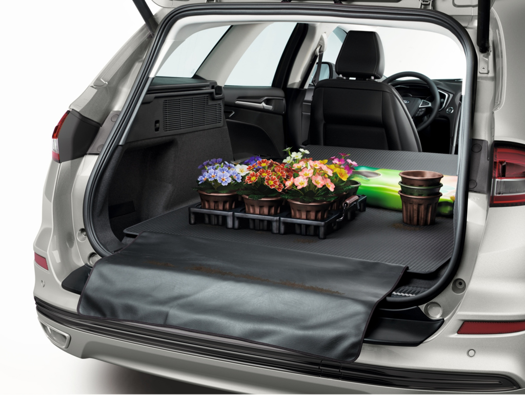 New Ford Mondeo Hybrid Wagon最大可達1,508L的平整化後行李廂空間，帶來靈活的收納機能。  (圖/Ford)