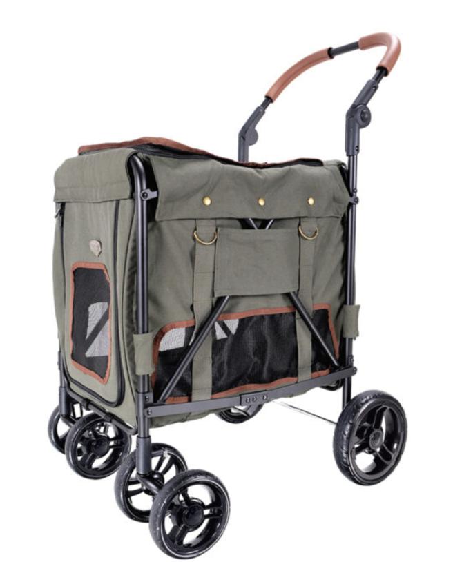 Global Mall桃園A19店推薦寵物公園的Ibiyaya大米號寵物推車，原價6700元，優惠價5126元。（Global Mall提供）