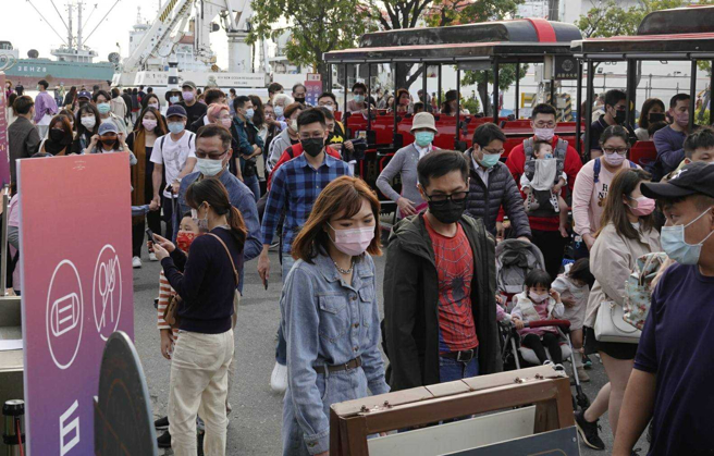 本土疫情擴散，面對清明連假即將到來，外界擔心這波恐怕擋不住了，對於衛福部長陳時中提出要對基隆類普篩，前台大感染科醫師林氏璧曝嚴重後果，質疑費普篩是哪招？(資料照/黃子明攝)