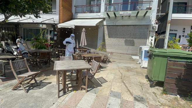 花莲慈济医院女护理师案「23529」31日确诊，经疫调发现她30日曾与男友至屏东恒春旅游，屏县府稍早公布其足迹。（屏县府提供／谢佳潾屏东传真）