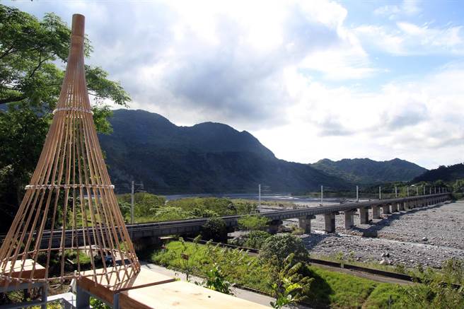 閒置多年的鹿野「中兴岗哨」整建完工，今天举行启用仪式。（纵管处提供） 