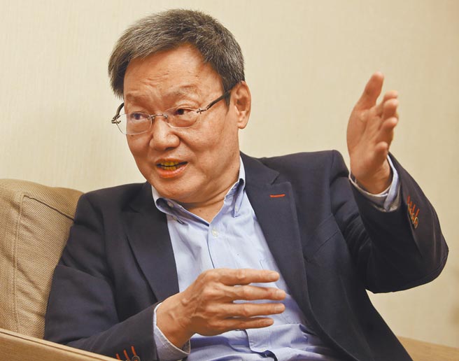 陆委会主委邱太三日前抛出两岸应「互相承认主权」，引发议论。国安会前秘书长苏起（见图）表示，这种说法没有太大涵义，因为大家很怀疑民进党讲「中华民国」的诚意。（范扬光摄／本报资料照片）