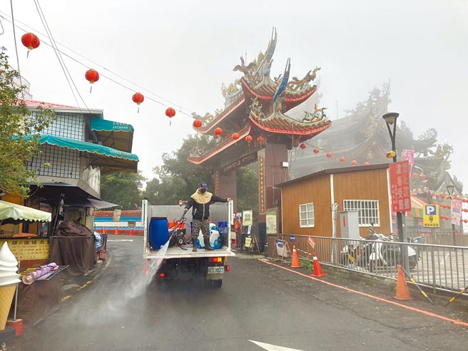 案23083妇人，26日晚间还在受天宫香客大楼过夜，卫生局表示，目前所有足迹都已经消毒完毕，呼吁民眾不要恐慌。（卫生局提供／吴建辉南投传真）