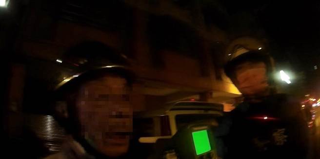 台中市警察局雾峰警分局3月31日至5月31日，展开为期2个月执行「扫除醉犯2.0专案」加强取缔酒后驾车。（民眾提供／卢金足台中传真）