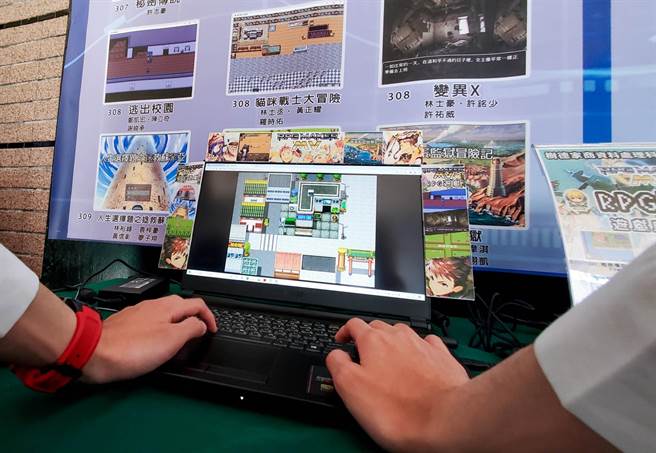 树德家商资处商经科联合毕展。（校方提供）