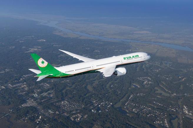 （后疫情时代，迎接高票价的时代来临，长荣航获利持续高飞。图／长荣航空提供）