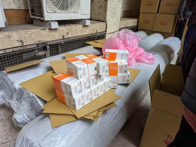 中央提供20萬劑快篩試劑給基隆。（陳敬哲攝）