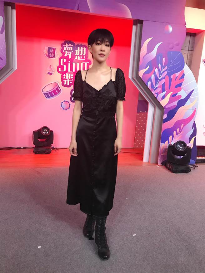 陳珊妮現身夢想Sing樂園2擔任飛行導師，讓選手們興奮又緊張。（17LIVE提供）