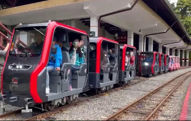 （烏來新車。圖／林務局提供）