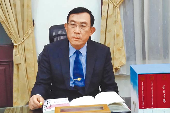 获总统提名下任检察总长，邢泰钊（见图）昨表示诚惶诚恐，如果有机会为国人服务，必将全力以赴。（陈志贤摄）