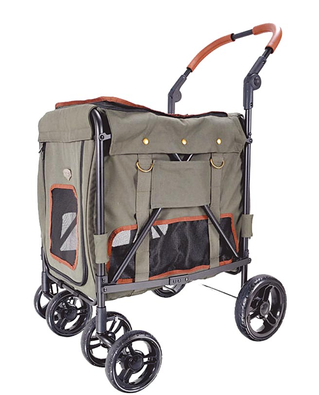 Global Mall桃园A19店推荐宠物公园的Ibiyaya大米号宠物推车，原价6700元，优惠价5126元。（Global Mall提供）