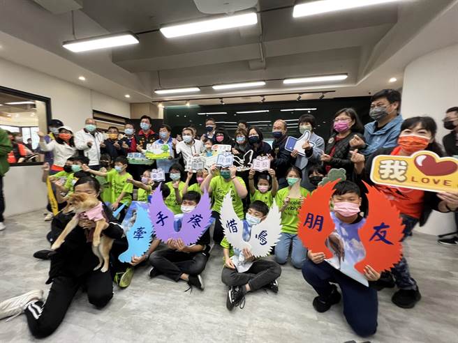 五股图书分馆今重新启用。（王扬杰摄）