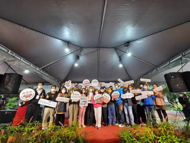 北市原民会于松菸设置一个「原乐好市原民主题选品店」，期望能作为诱发产业转型的契机。(北市原民会提供)