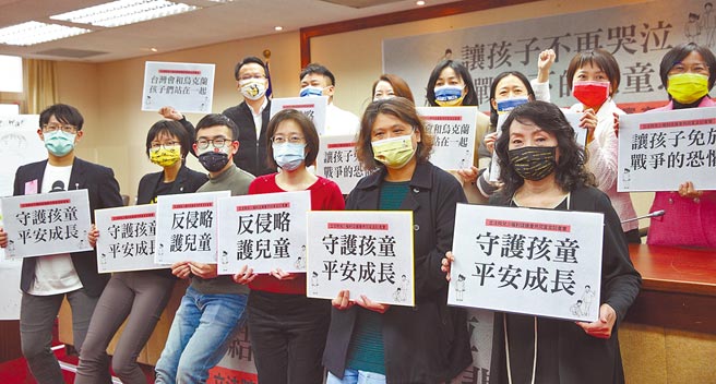 监委叶大华表示，儿少受虐人数在2020年创近5年新高，且家内受虐比例最高，建议政府借镜日韩经验，推动修法，禁止家内体罚。（张铠乙摄）