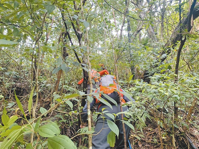 新北市消防局统计，2020年山难数量有85件，受困人数约132人，但去年却降至66件，受困人数约99人，显见宣导入山措施有成。（新北市消防局提供／蔡雯如新北传真）