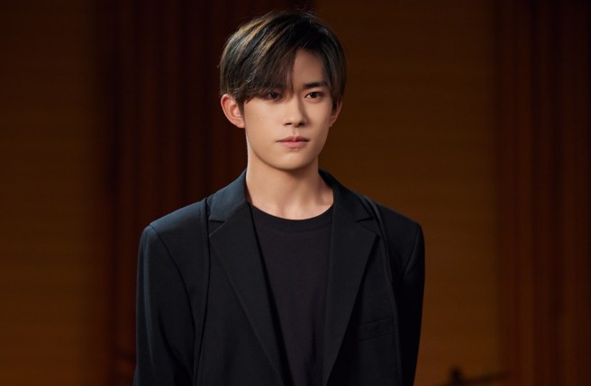 「TFTFBOYS」易烊千璽出道多年來形象正面，近日卻爆被考高中時走後門。(翻攝自烊千璽JacksonYeee工作室)