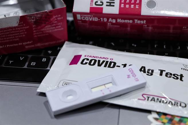 南港某高职传出有学生自行快筛呈现阳性，但目前还未做PCR尚未确定是否确诊。（本报资料照片）