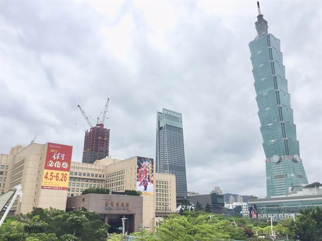 台北市环保局推动企业申请「微型碳权专案」，加速住商深度减碳。（张立勋摄）