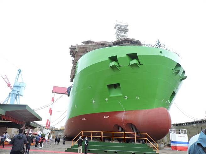 环海翡翠轮。（洪靖宜摄）