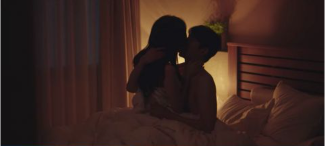 朴敏英目睹未婚夫尹博，与宋江前女友Yura出轨。(图 / 气象厅的人们：社内恋爱残酷史篇 JTBC drama)