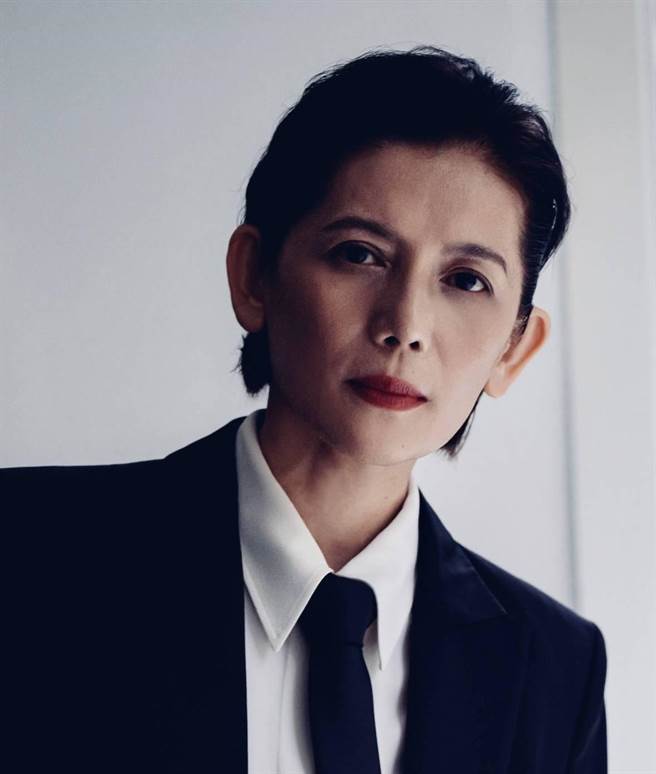 黄柔闽戏外也是表演老师。（亚凰国际娱乐提供）