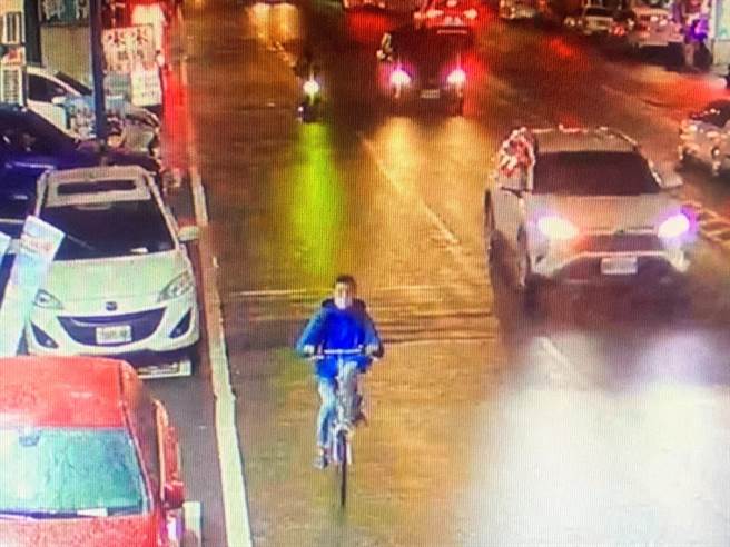 警方調閱沿線監視器發現林男由桃園騎自行車往台北方向。（龜山警分局提供／陳夢茹桃園傳真）