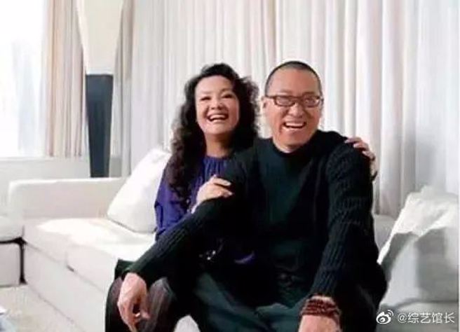 張蘭(左)和田益賓感情穩定 。（圖／取自微博）