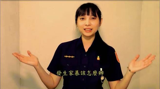 新北市妇幼队拍摄妇幼安全宣导创意短片「透抽游戏」，参赛内政部社区妇幼安全宣导创意短片竞赛，拿下首奖「特优」的殊荣。（警察局提供）