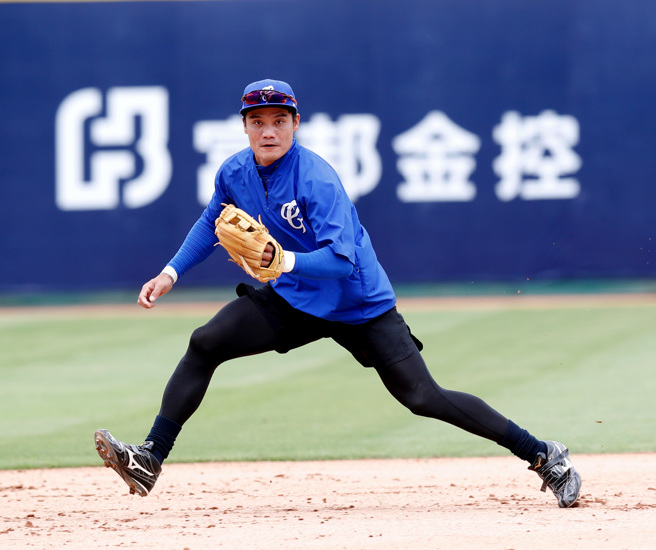 富邦悍将王胜伟。（陈怡诚摄）