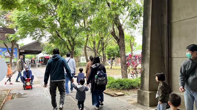 蕭壠文化園區今年過年後，人潮才見起色，恢復以往的水平。（張毓翎攝）