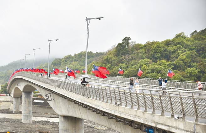 南横宝来一桥通车温泉产业利多 新闻 中国时报