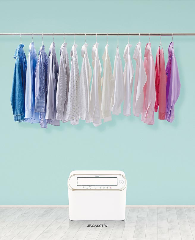 大金家用移动型除溼机，定价1万7800元。（大金提供）