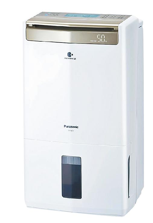 神脑国际的Panasonic 12公升高效能除溼机 F-Y24GX W-HEXS，定价1万3290元，促销价1万1961元。（神脑国际提供）