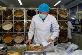 上海染疫者中藥使用率逾98％ 在加快出院率展現優勢