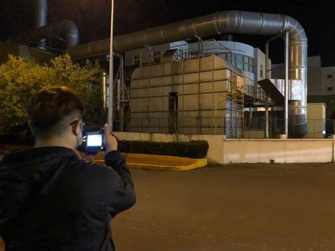 环保局透过智慧监测，24小时掌握空污来源。（苗栗县府提供／李京升苗栗传真）