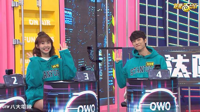 粿粿（左）与范姜彦丰婚后首度同台。（八大电视提供）