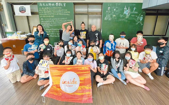 葉興與在地青年貼心推廣媽祖文化。圖／葉興機械提供