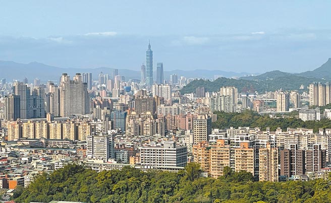 财政部统计，自推动房地合一税以来累计至2021年底，个人交易件数达到30.1万件，各区国税局查核补税的案件就约4.49万件，补税额也高达30亿元。（本报资料照片）