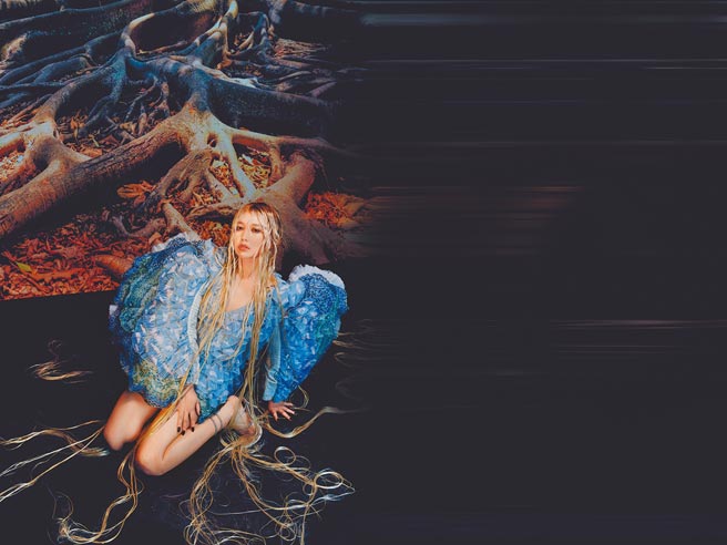 A-Lin即将发行全新唱作专辑，特地打造亮眼造型。（索尼音乐提供）