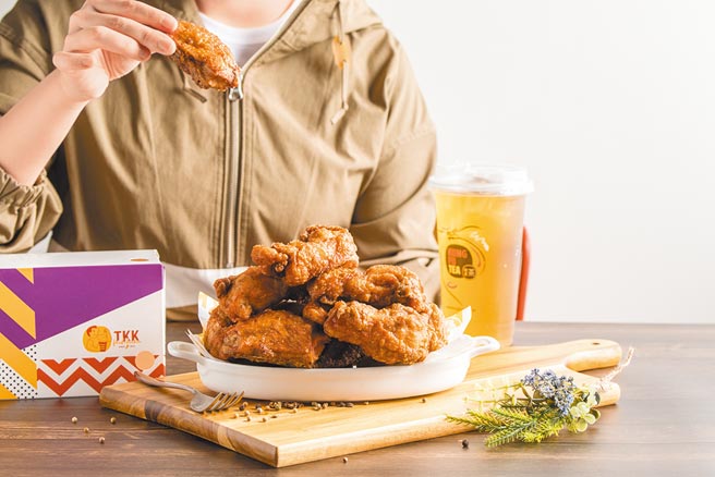 速食品牌頂呱呱「經典一斤雞」。（頂呱呱提供）