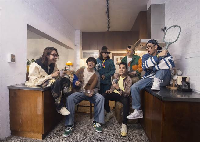 宇宙人的〈自己来〉结合放克和嘻哈元素，深受歌迷喜爱。（相信音乐提供）