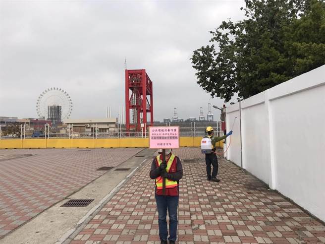 台中市环保局完成公共场域足迹清消。（台中市府提供／卢金足台中传真）