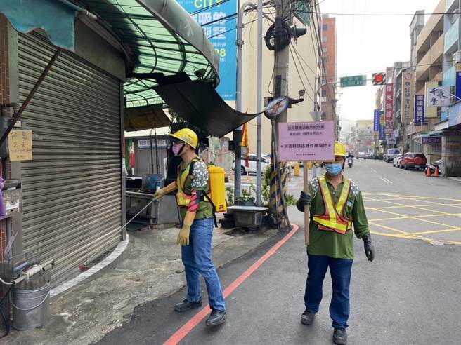 台中市環保局前往新社清水阿財米糕進行清消。（台中市府提供）