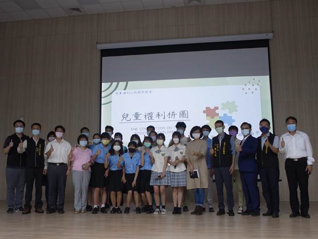 全台首次由学生提出「儿童权利公约国家报告」，云林县学生关心4大议题。（张朝欣摄）