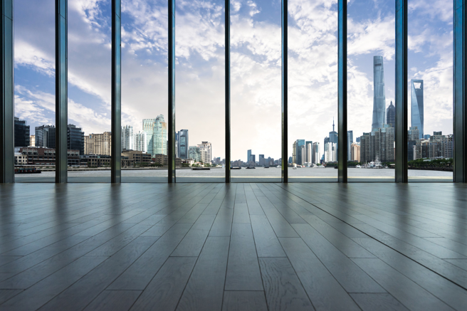 疫情狀況未趨緩上海宣布持續進行封控。（圖／shutterstock）