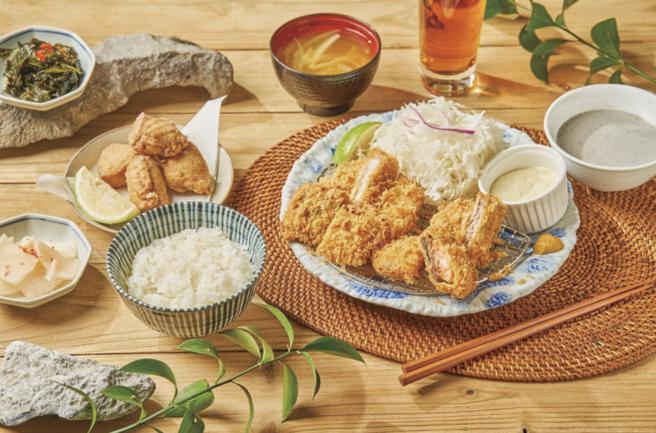 Global Mall板桥车站推荐银座杏子猪排「海陆三拼振兴券组合」，原价616元，优惠价500元。（Global Mall提供）
