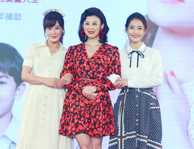 《美丽人生》3位女主角邱琦雯、方馨、王乐妍。（粘耿豪摄）