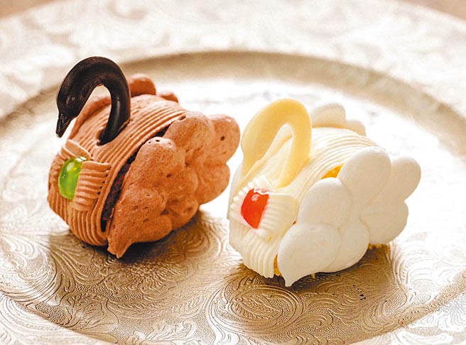 阪神百货店「太阳之塔 洋菓子店」的天鹅蛋糕优雅迷人。（株式会社阪急阪神百货店提供）